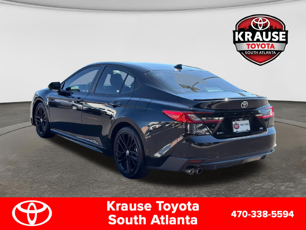 Used 2025 Toyota Camry SE w/ Convenience Package FWD image 6