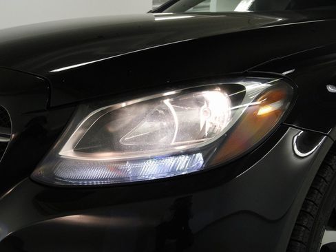 Used 2018 Mercedes-Benz C 300 C 300 image 9