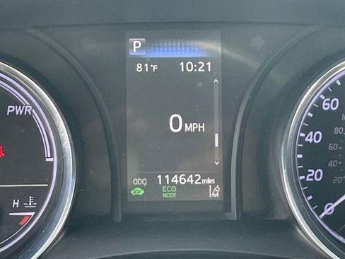 Used 2020 Toyota Camry LE w/ Carpet Mat Package image 10