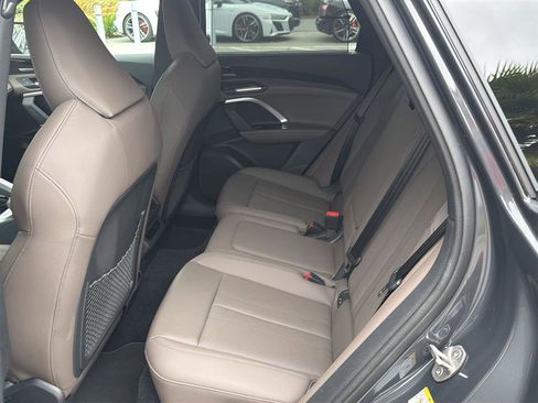 Used 2025 Audi Q5 Premium w/ Premium Plus AWD/4WD image 14