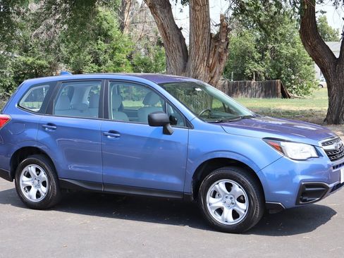 Used 2018 Subaru Forester 2.5i AWD/4WD image 2