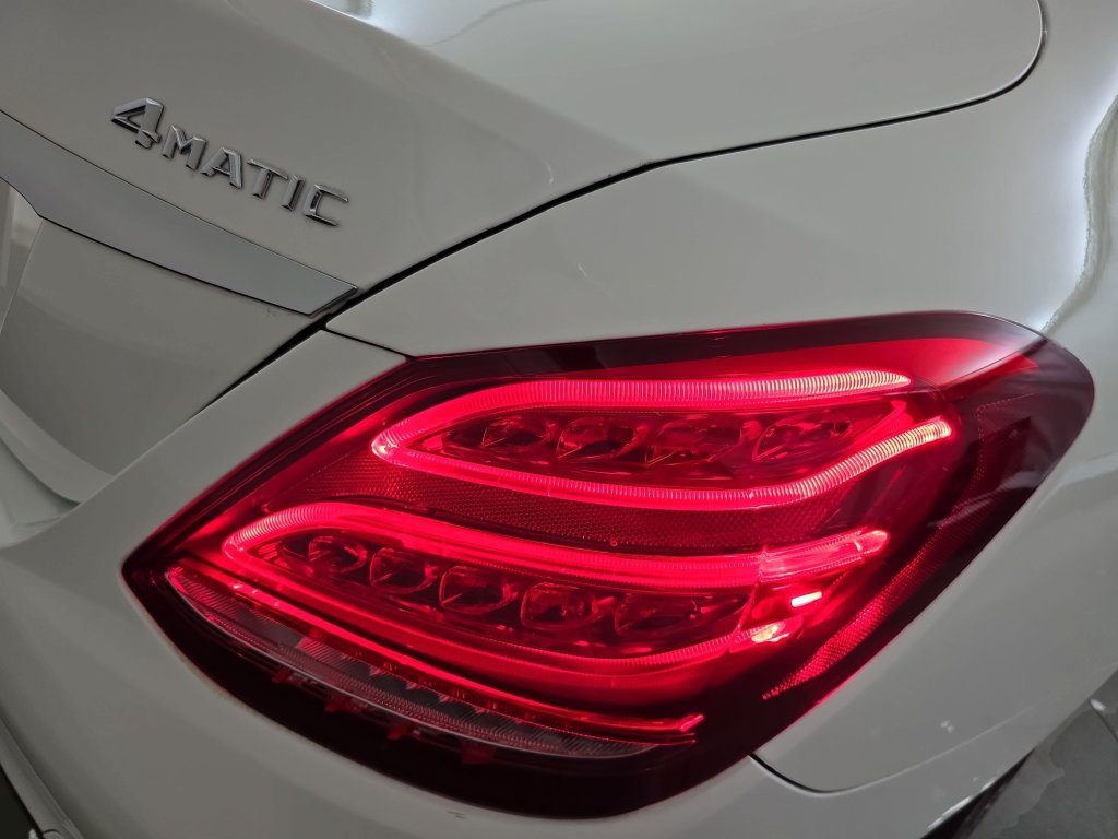 Used 2015 Mercedes-Benz C 300 4MATIC Sedan image 32