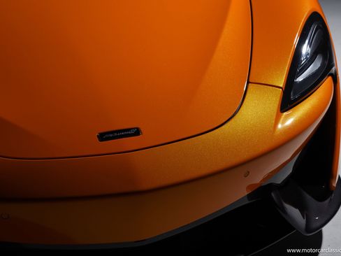 Used 2020 McLaren 570S Spider image 21