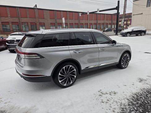 Used 2020 Lincoln Aviator Reserve w/ Equipment Group 202A image 11