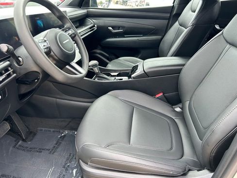 Used 2025 Hyundai Santa Cruz SEL image 11