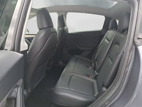 Used 2023 Tesla Model Y Long Range AWD/4WD image 12