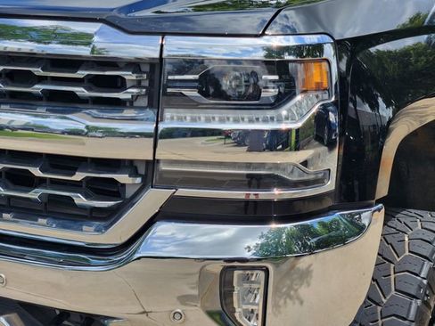 Used 2017 Chevrolet Silverado 1500 LTZ w/ Sport Package AWD/4WD image 9