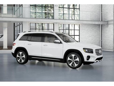 Used 2026 Mercedes-Benz GLB 250 image 12