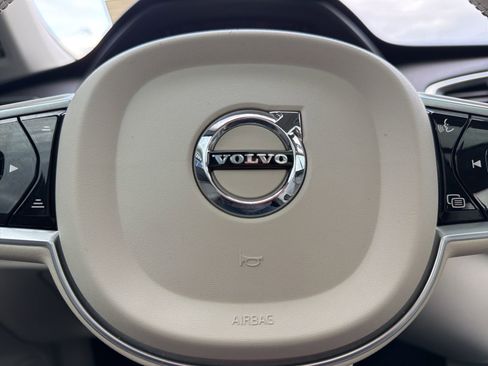 Used 2020 Volvo XC90 T5 Momentum w/ Protection Package Premier image 56