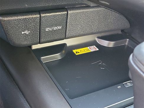 Used 2023 Toyota Camry XSE image 11