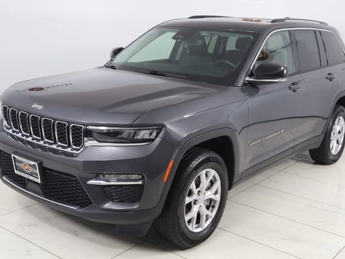Used 2022 Jeep Grand Cherokee Limited image 21