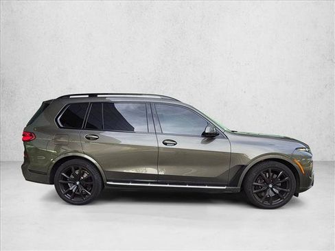 Used 2025 BMW X7 xDrive40i w/ Executive Package AWD/4WD image 4