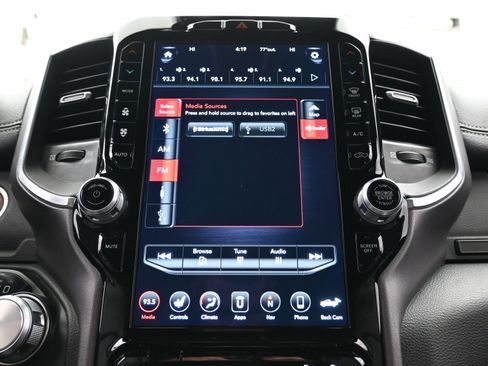 Used 2021 RAM 1500 Laramie image 28