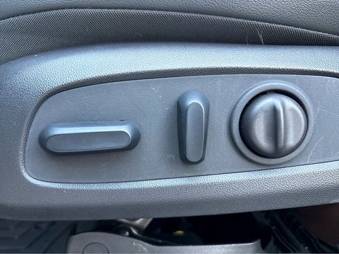 Used 2023 Buick Encore GX Essence w/ Experience Buick Package image 24