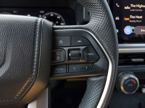 Used 2024 Toyota Tacoma TRD Off-Road AWD/4WD image 23