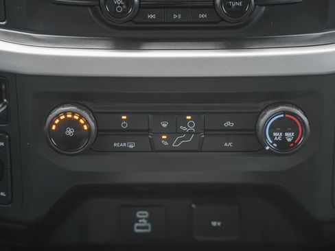 Used 2021 Ford F150 XLT AWD/4WD image 25