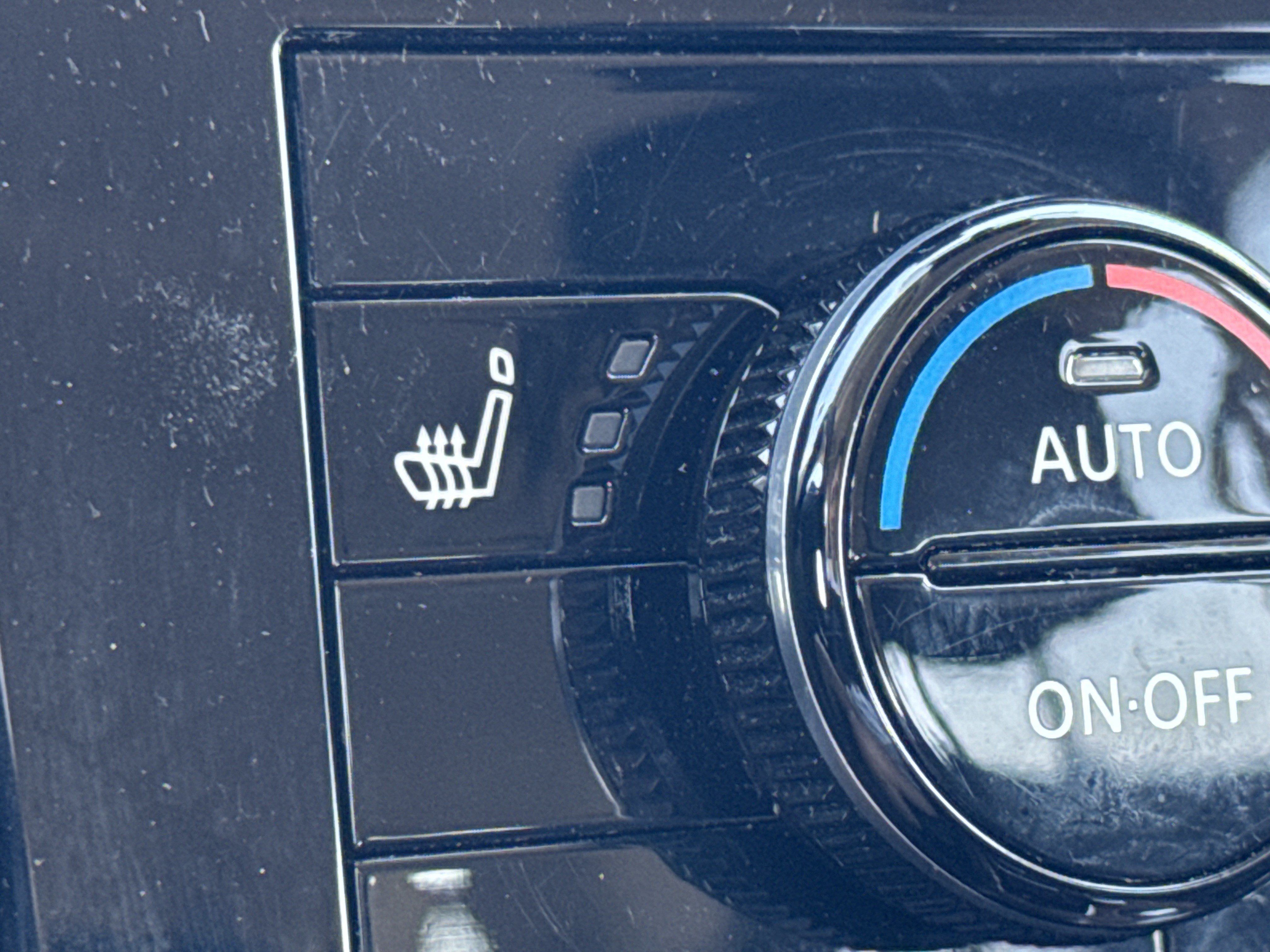 Used 2024 Nissan Armada SV RWD image 14