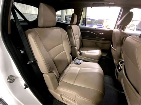 Used 2018 Honda Pilot Elite image 19