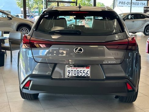 Used 2025 Lexus UX 300h FWD image 5
