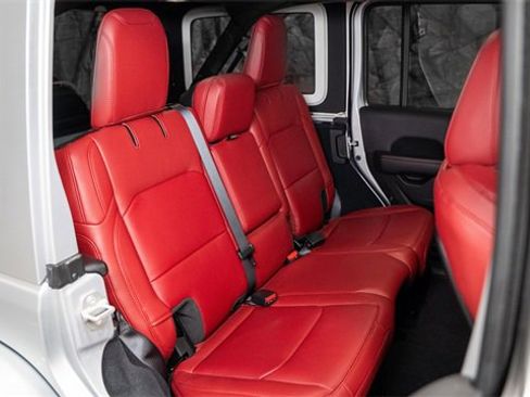 Used 2024 Jeep Wrangler Rubicon 392 image 15