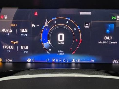 Used 2024 Chevrolet Colorado LT w/ LT Convenience Package II image 17