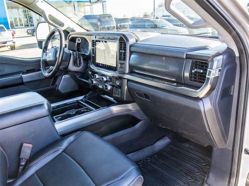 Used 2023 Ford F250 Lariat w/ Chrome Package image 16