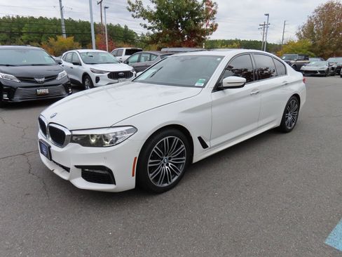 Used 2017 BMW 530i xDrive image 3