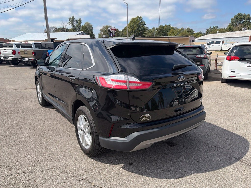 Used 2023 Ford Edge SEL AWD/4WD image 4