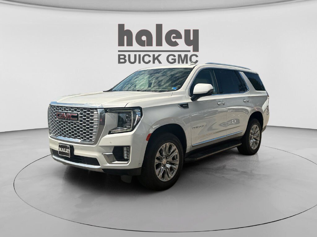 Used 2024 GMC Yukon Denali w/ Advanced Technology Package AWD/4WD image 1
