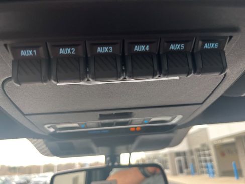 New 2025 Ford F250 Platinum image 25