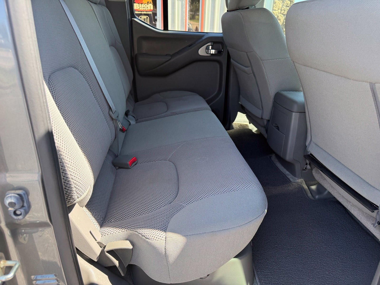 Used 2018 Nissan Frontier SV RWD image 15