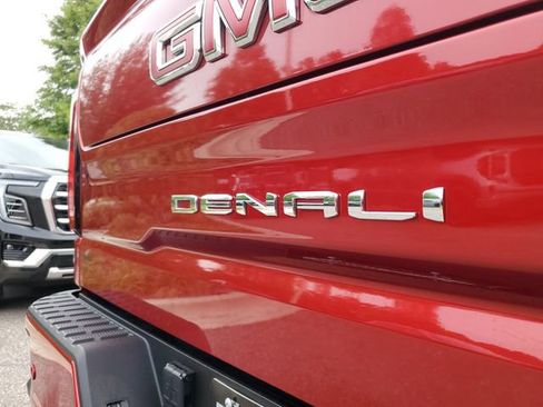 Used 2023 GMC Sierra 1500 Denali w/ Denali Reserve Package AWD/4WD image 8