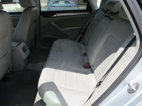 Used 2015 Volkswagen Passat 1.8T Limited Edition FWD image 14