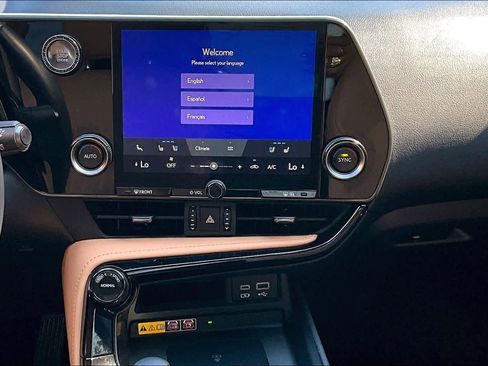 Used 2022 Lexus NX 350 Premium image 6