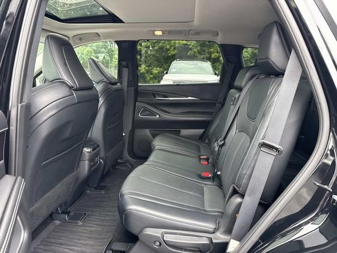 Used 2023 INFINITI QX60 Sensory w/ Vision Package AWD/4WD image 17