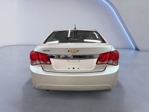 Used 2011 Chevrolet Cruze LS w/ Connectivity Package image 5