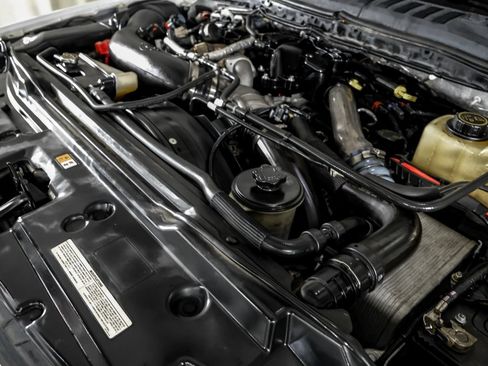 Used 2019 Ford F250 Lariat w/ Lariat Ultimate Package AWD/4WD image 48