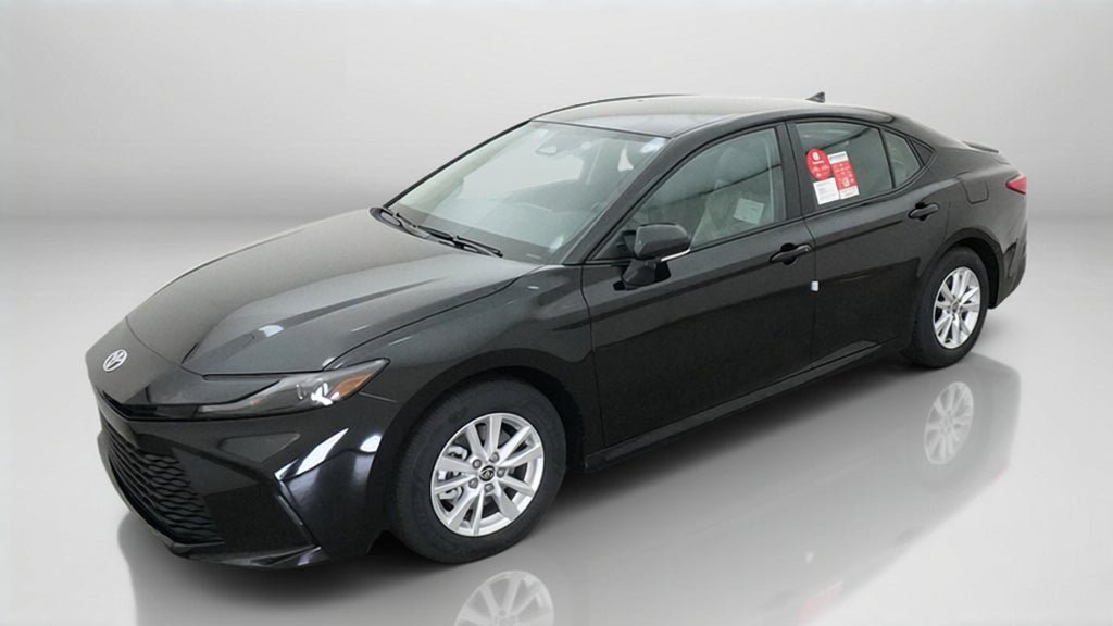 New 2027 Toyota Camry LE w/ Convenience Package FWD image 1