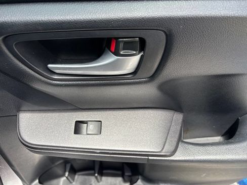 Used 2015 Toyota Camry SE FWD image 48