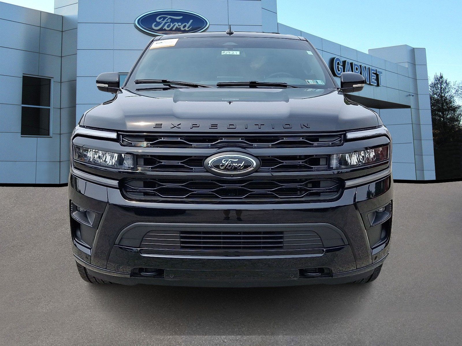 Certified 2022 Ford Expedition Limited AWD/4WD image 3