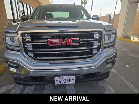 Used 2017 GMC Sierra 1500 SLT w/ SLT Premium Package AWD/4WD image 2