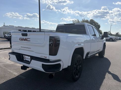 Used 2024 GMC Sierra 3500 AT4 w/ AT4 Preferred Package AWD/4WD image 7