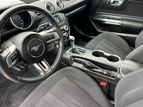 Used 2019 Ford Mustang Coupe image 10