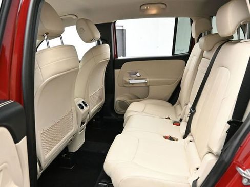 Used 2020 Mercedes-Benz GLB 250 GLB 250 w/ Premium Package image 14