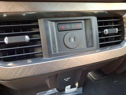 New 2026 Ford F250 King Ranch w/ Chrome Package AWD/4WD image 18