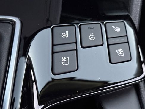 New 2025 Kia Sportage SX image 44