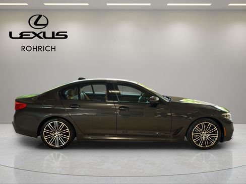 Used 2019 BMW 540i xDrive w/ M Sport Package AWD/4WD image 5