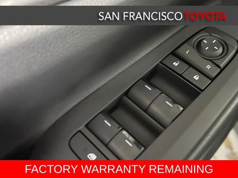 Certified 2026 Toyota Prius Plug-In Hybrid image 32