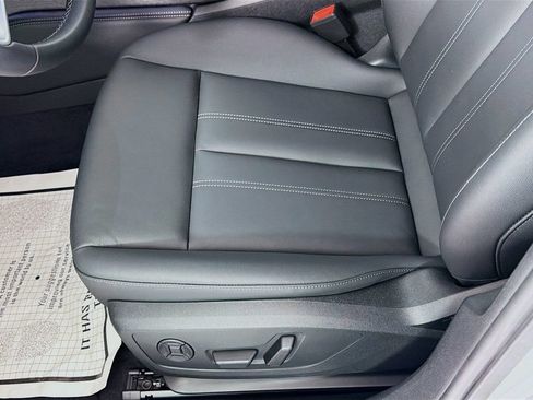 Used 2025 Audi A5 2.0T Premium w/ Convenience Package AWD/4WD image 19