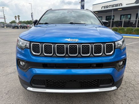 Used 2023 Jeep Compass Limited AWD/4WD image 6